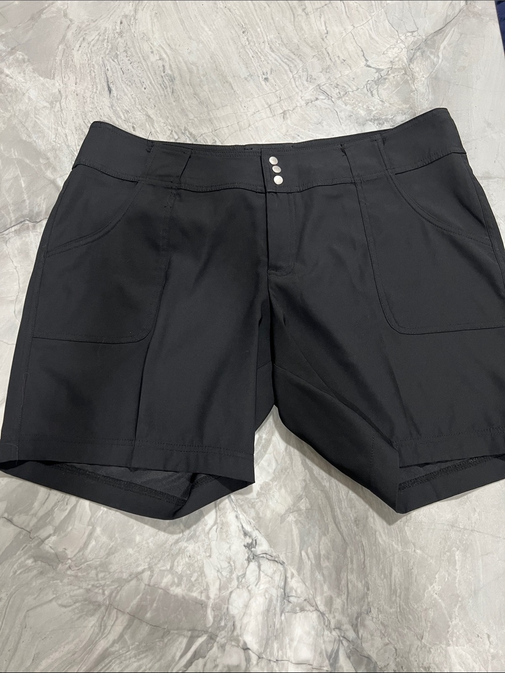 Jofit Black Athletic Women's Shorts with Front Pockets